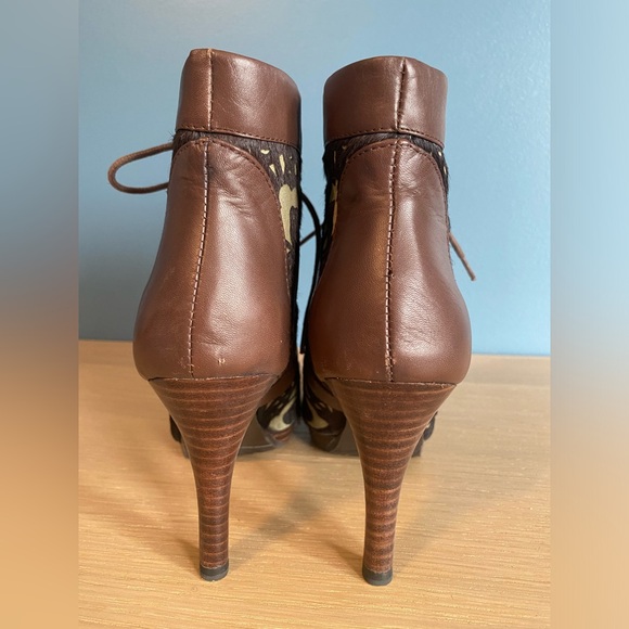 Floral Print Open Toe Ankle Boots - Picture 11 of 12